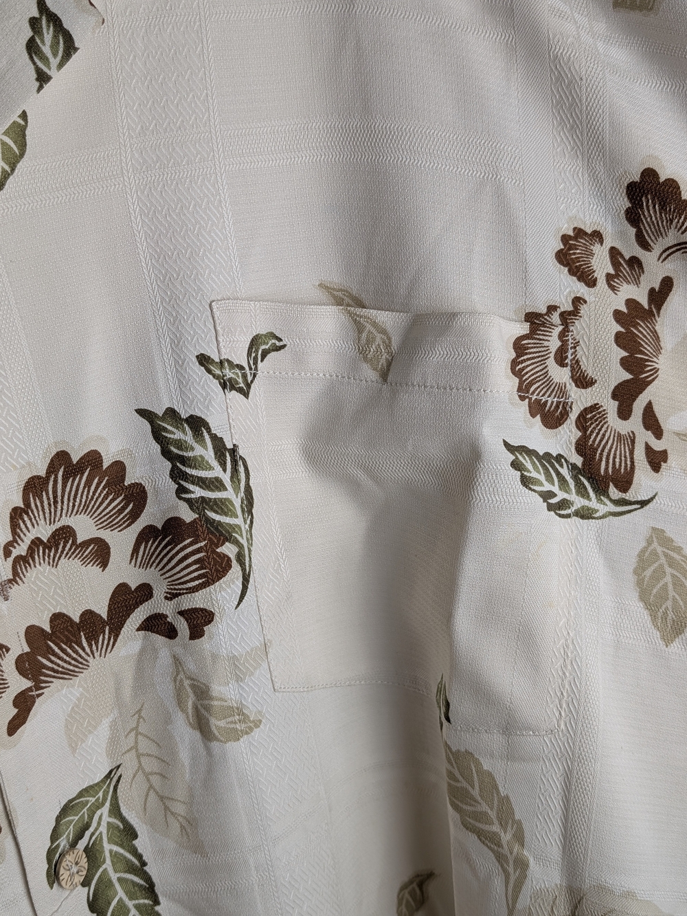 Tommy Bahama Men's XXL 100% Silk Floral Hawaiian Camp Shirt Neutral - Picture 9 of 14